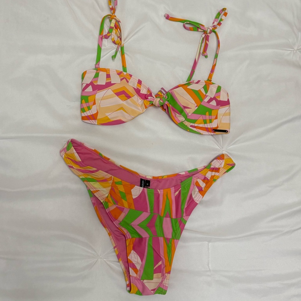 Kendall & Kylie Geo Palm Bikini Set (Medium)